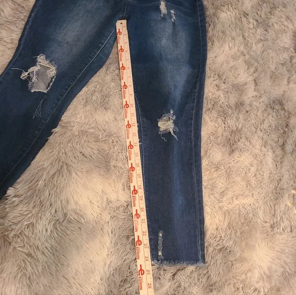 Distressed Blue Women's Jeans Forever 21 - Picture 4 of 14